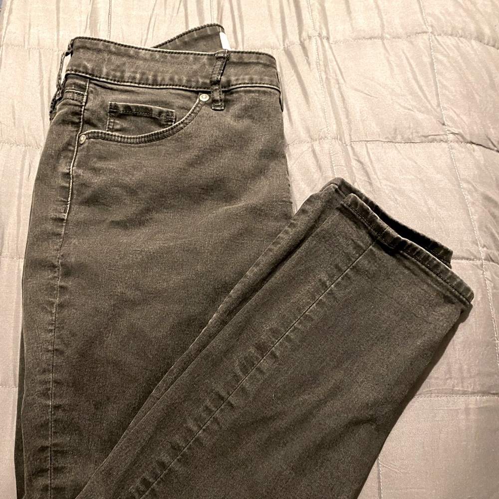 LOFT Curvy Skinny Black Jeans 👖